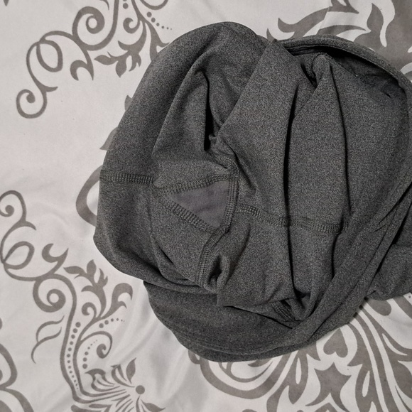 Old Navy Powersoft High Rise 7/8 Leggings - Picture 4 of 6